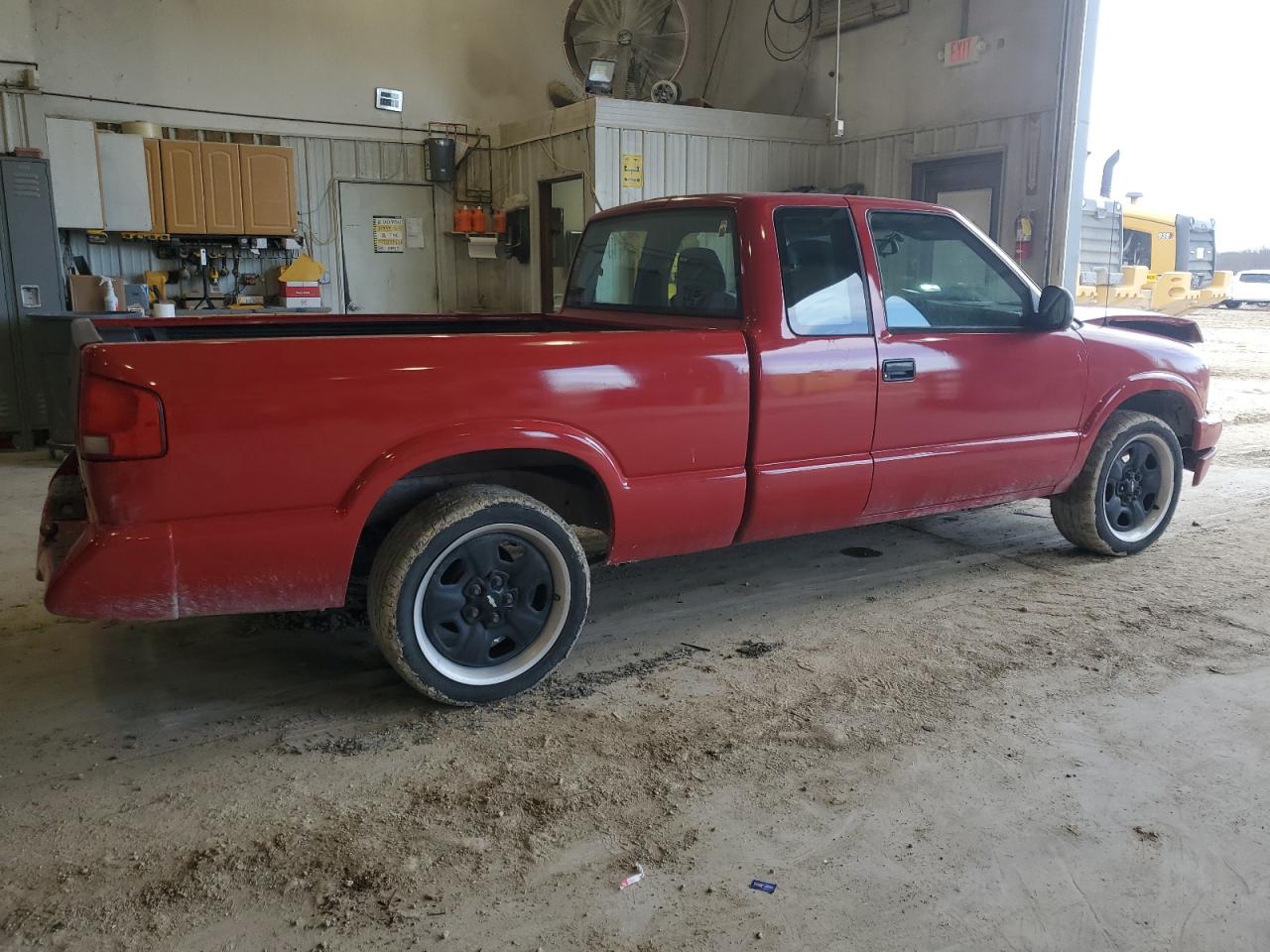 1997 Chevrolet S-10 Pickup - Image 3