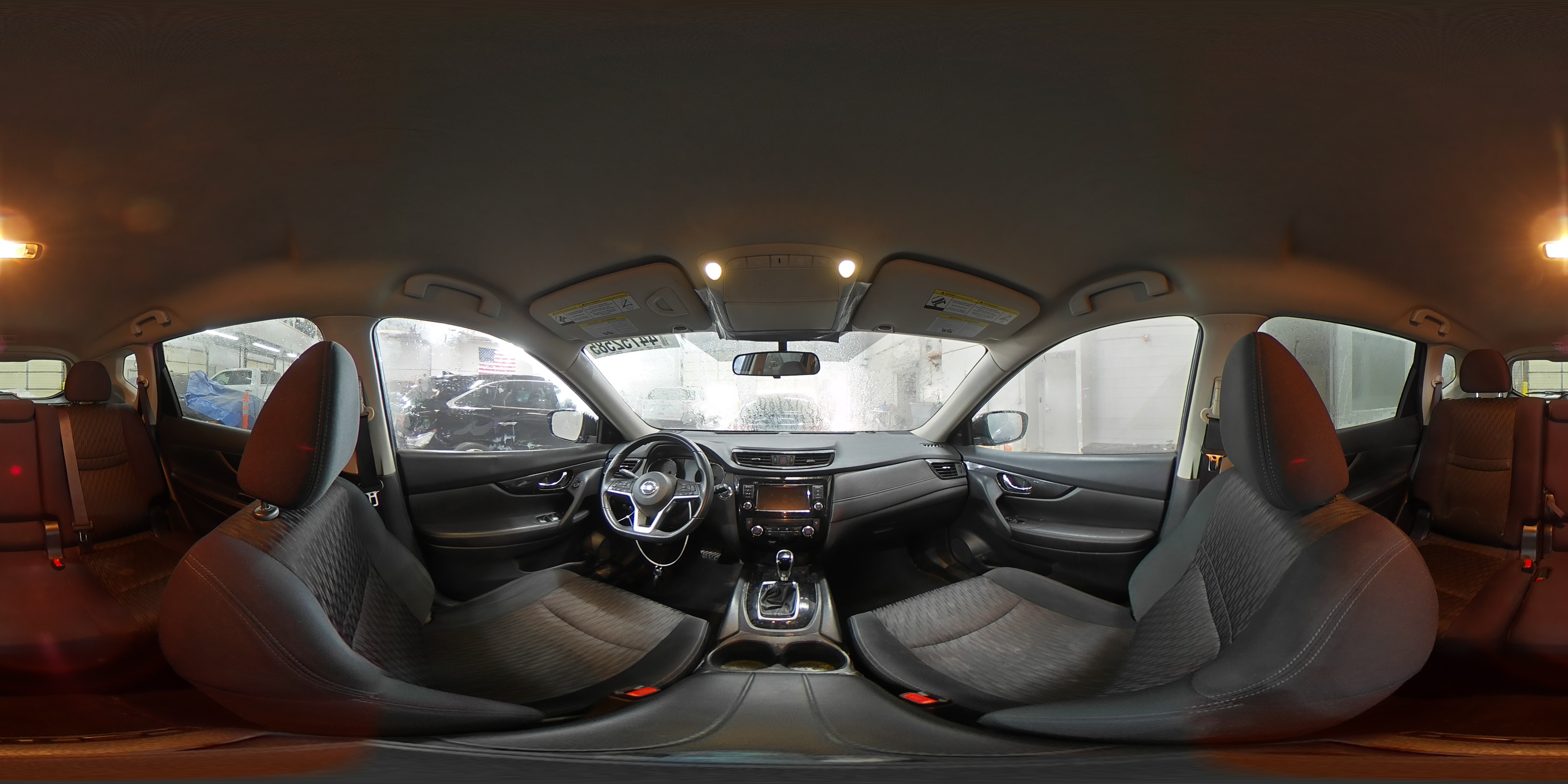 2018 Nissan Rogue - Image 15