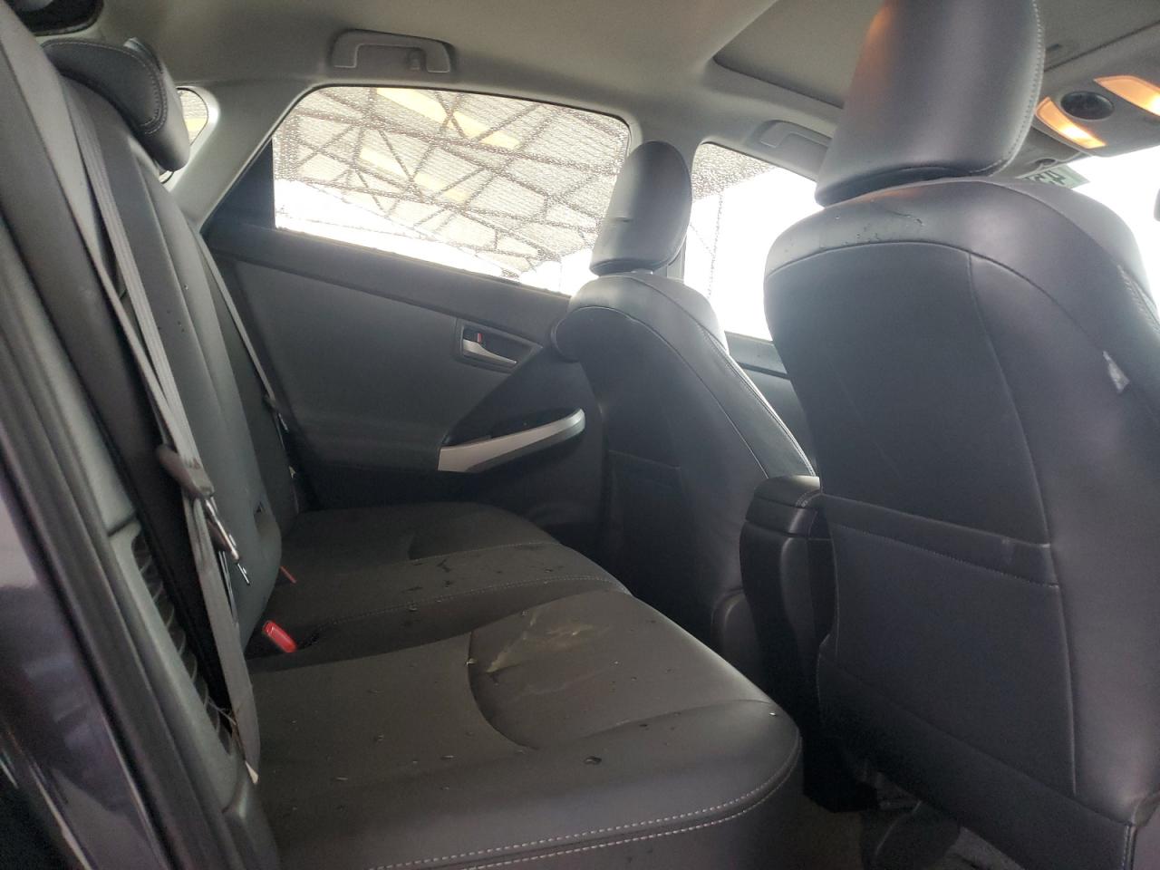 2014 Toyota Prius - Image 12