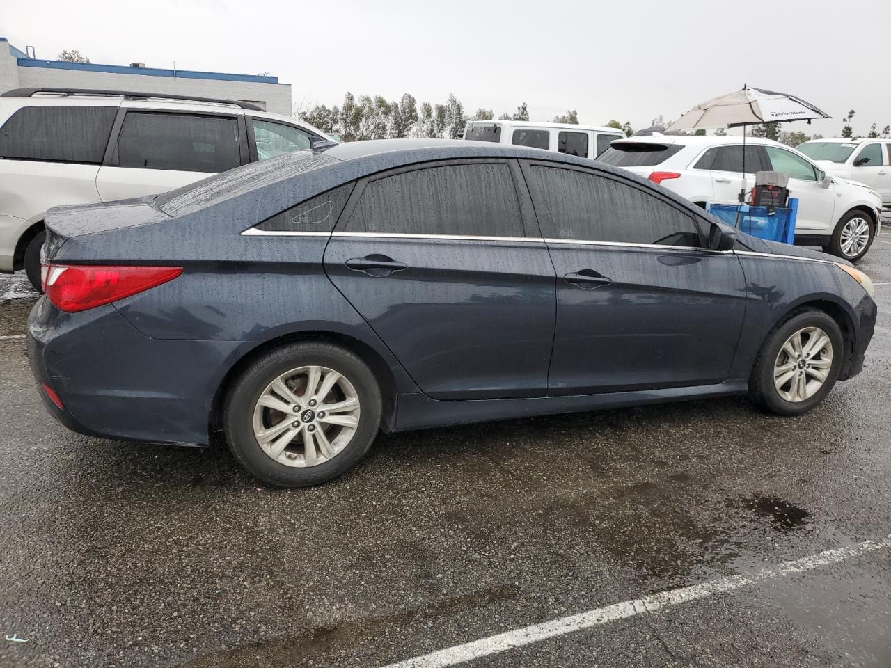 2014 Hyundai Sonata - Image 3