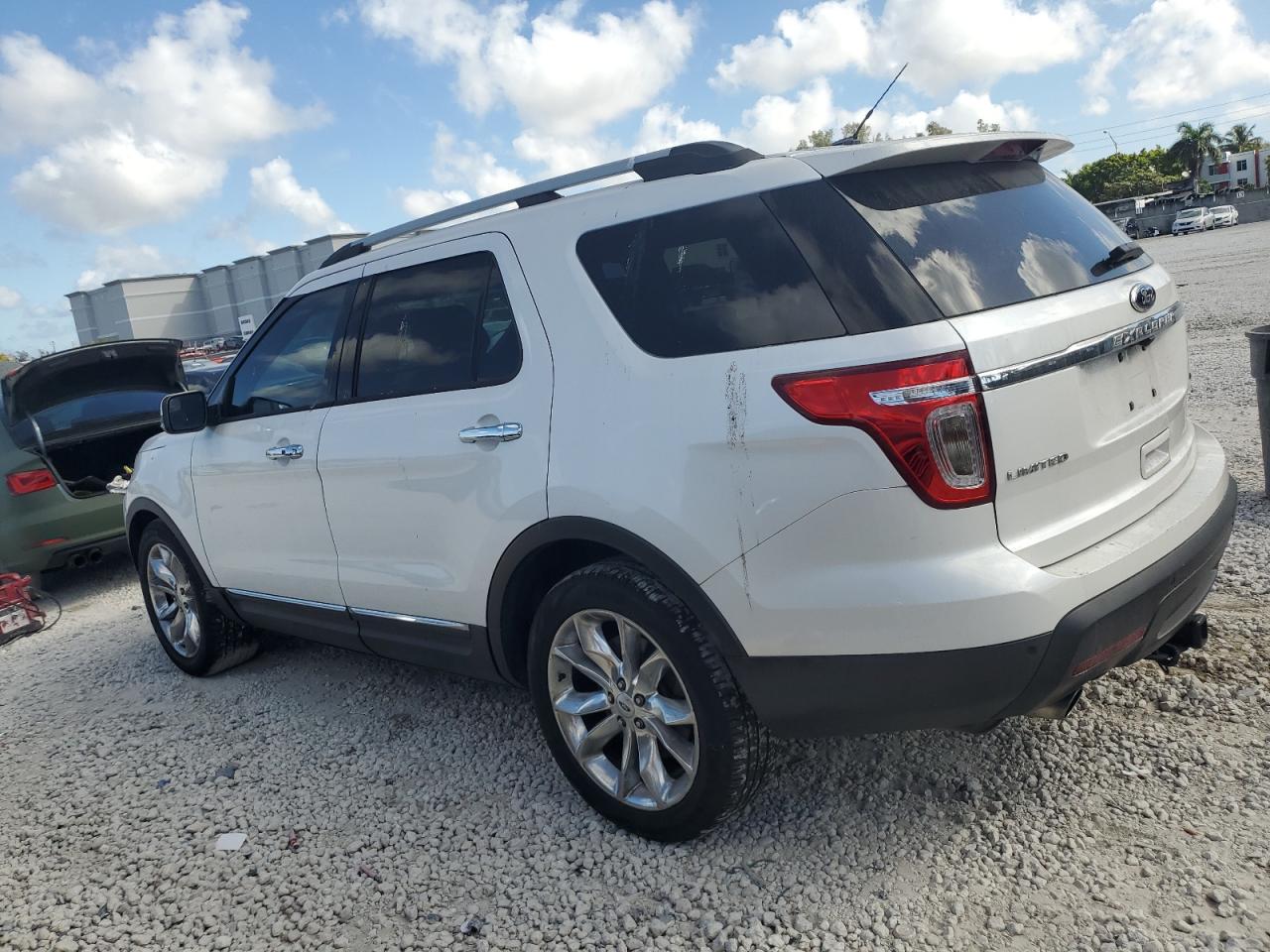 2013 Ford Explorer - Image 2