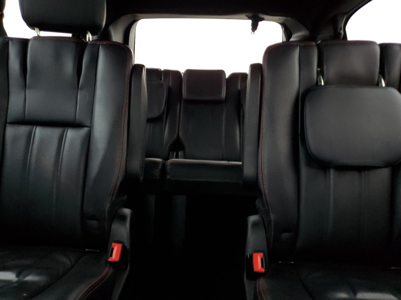 2019 Dodge Caravan - Image 10