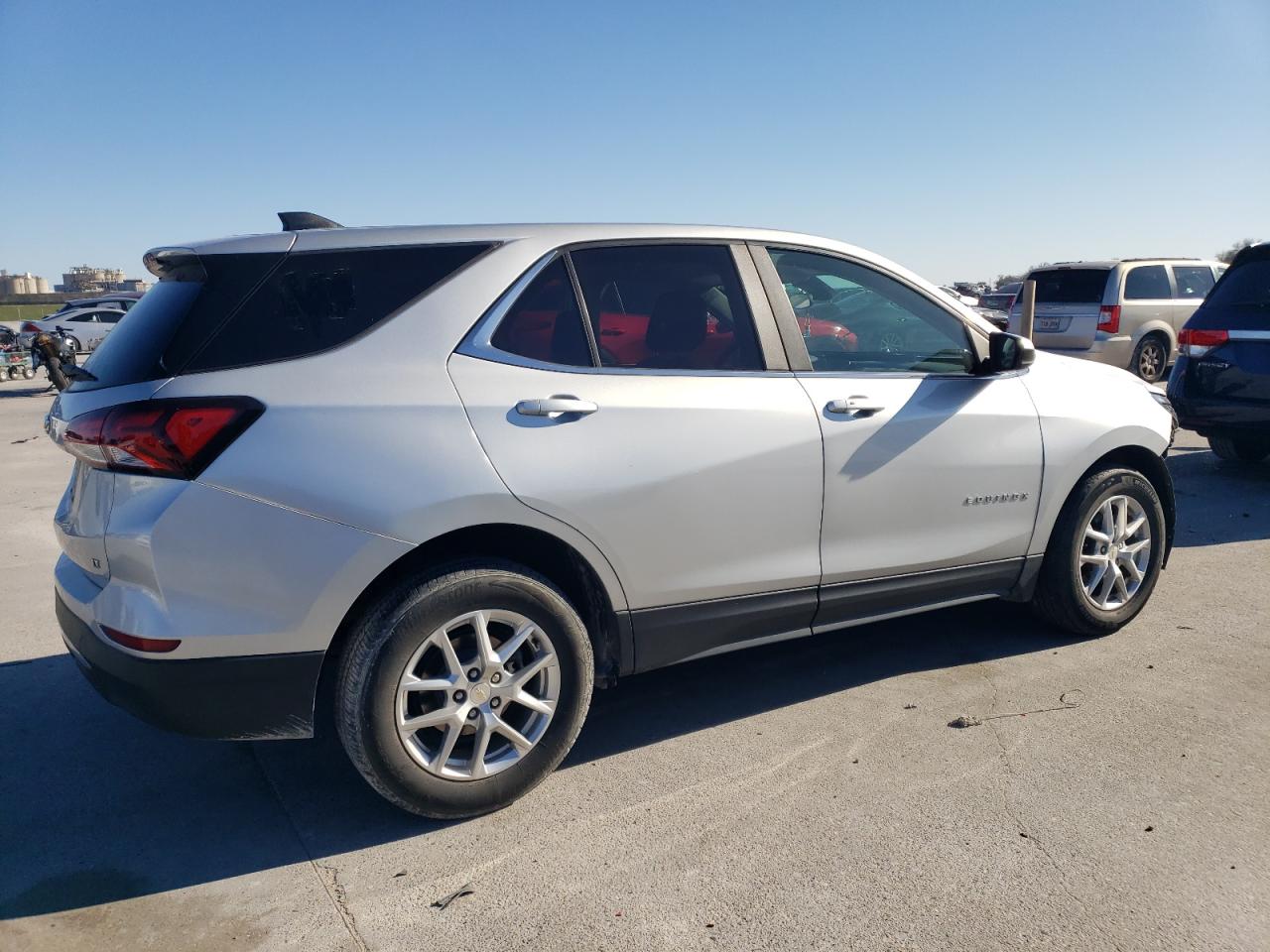 3GNAXKEV0NL135528 CHEVROLET EQUINOX 2022