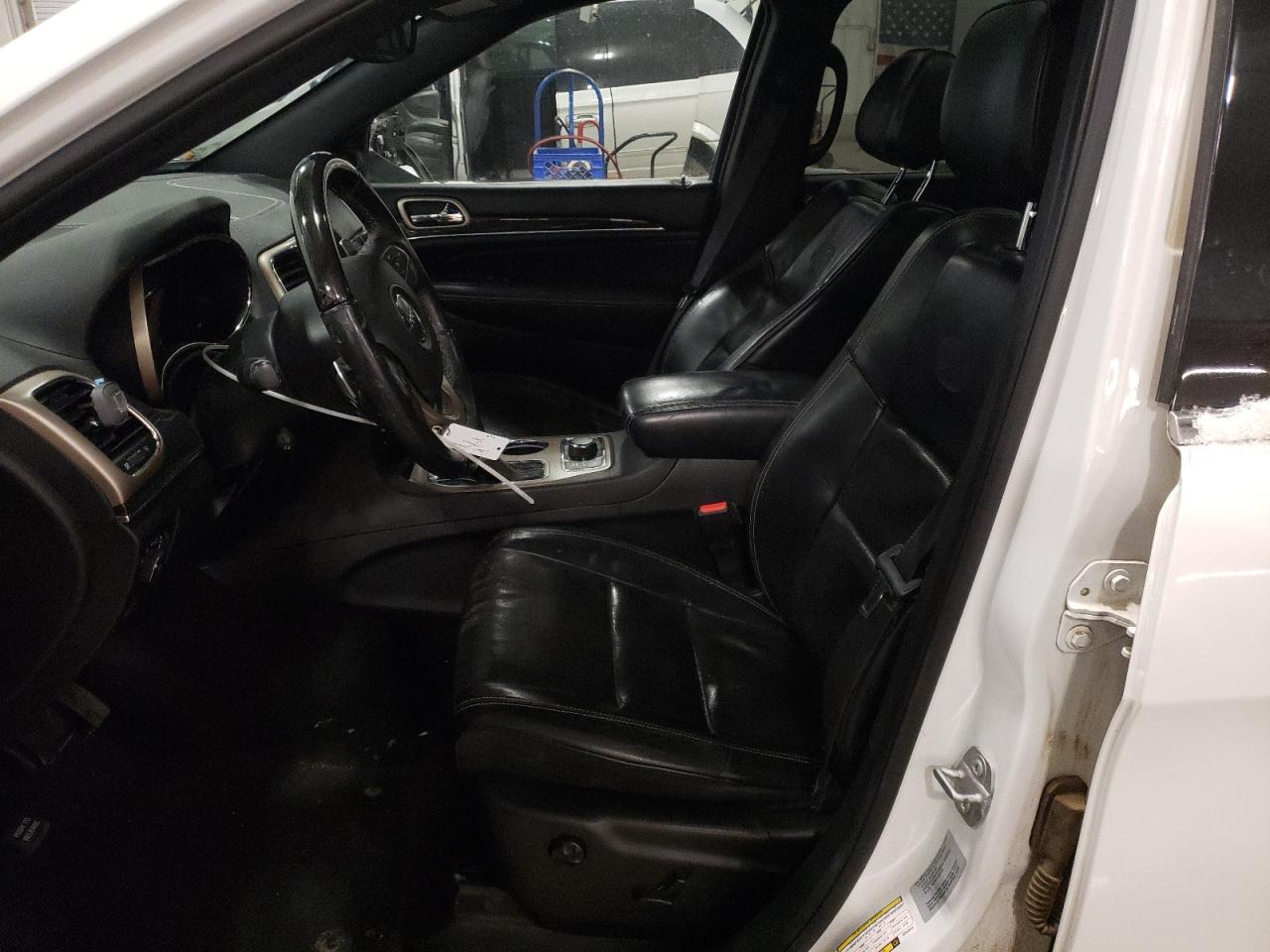 2017 Jeep Grand Cherokee - Image 7