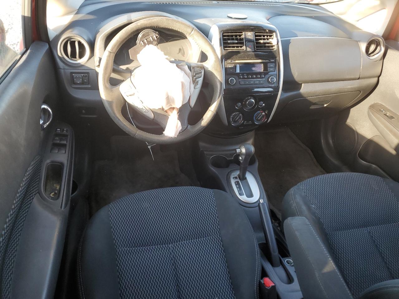 2015 Nissan Versa - Image 8