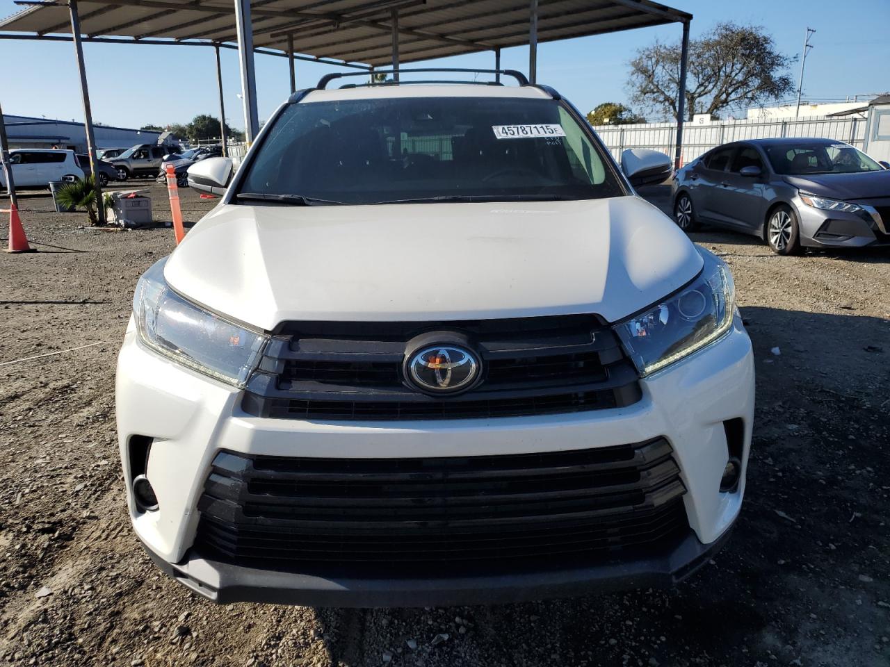 2019 Toyota Highlander - Image 5