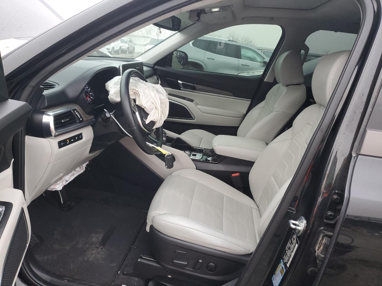 2022 Kia Telluride - Image 7