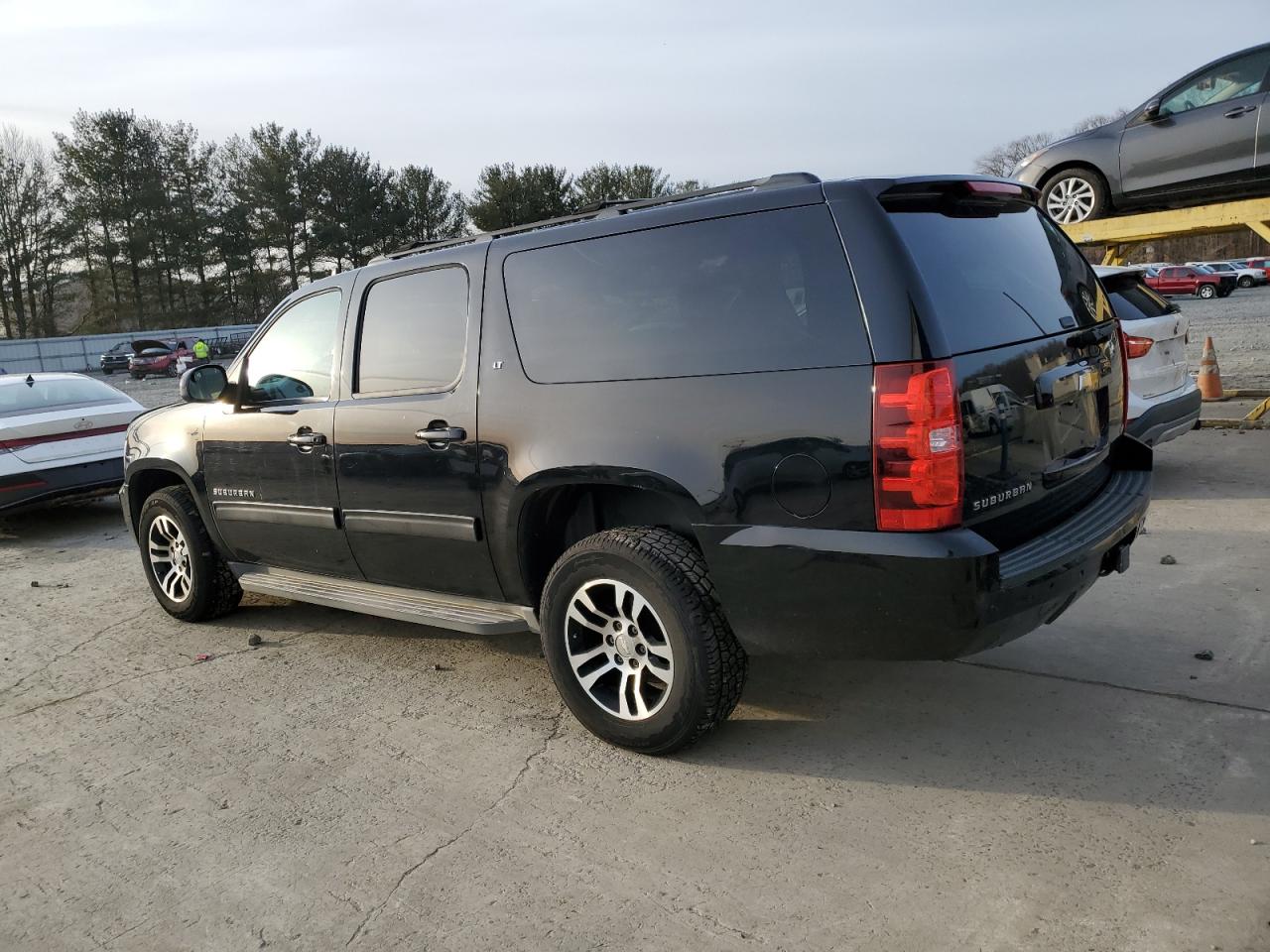 2012 Chevrolet Suburban - Image 2