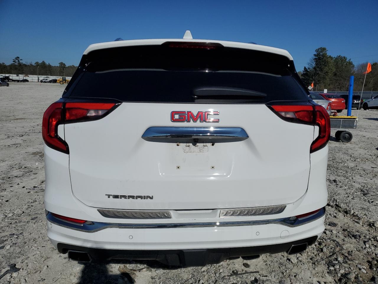2018 GMC Terrain - Image 6