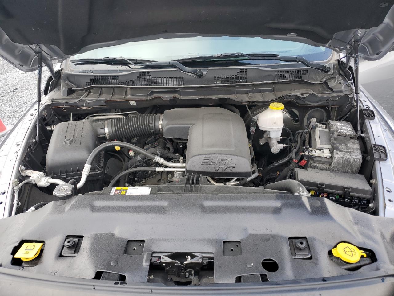 2020 RAM 1500 - Image 12
