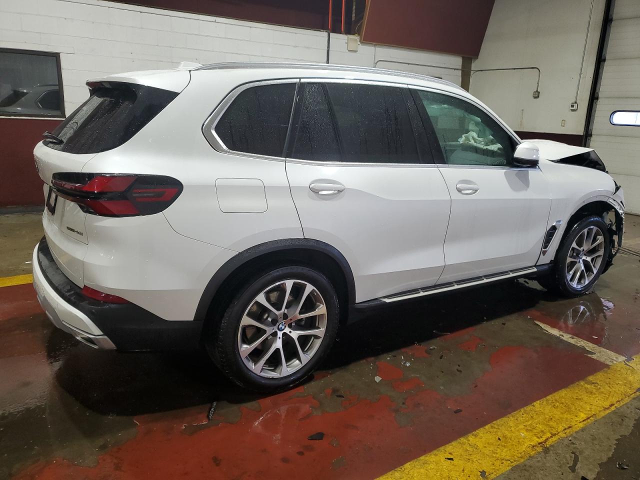 2024 BMW X5 - Image 3