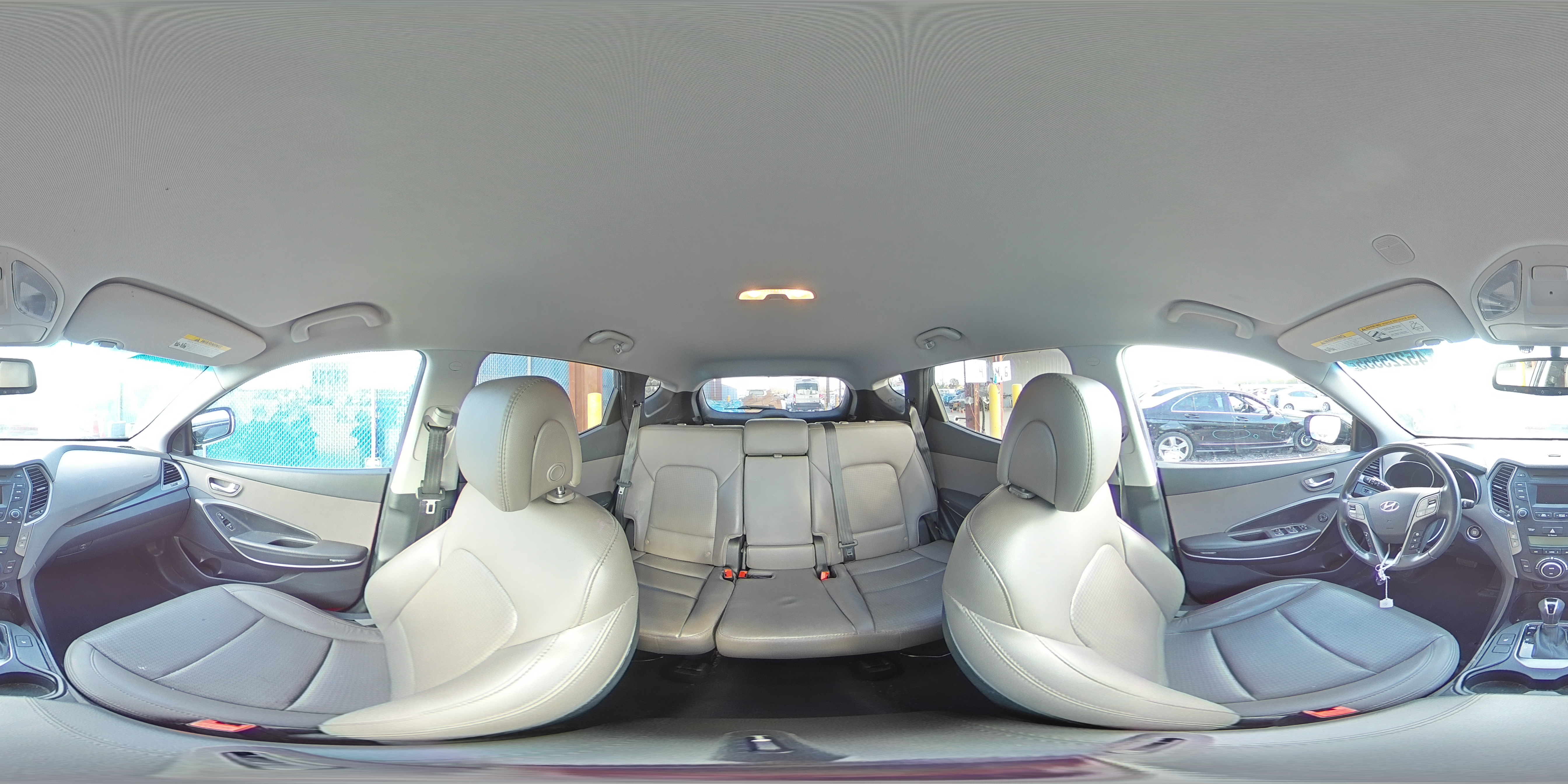 2013 Hyundai Santa Fe - Image 18