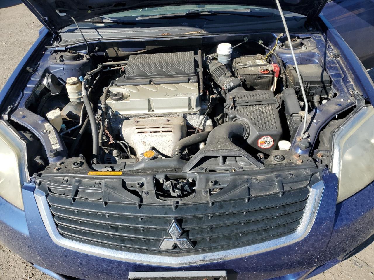 2009 Mitsubishi Galant - Image 11