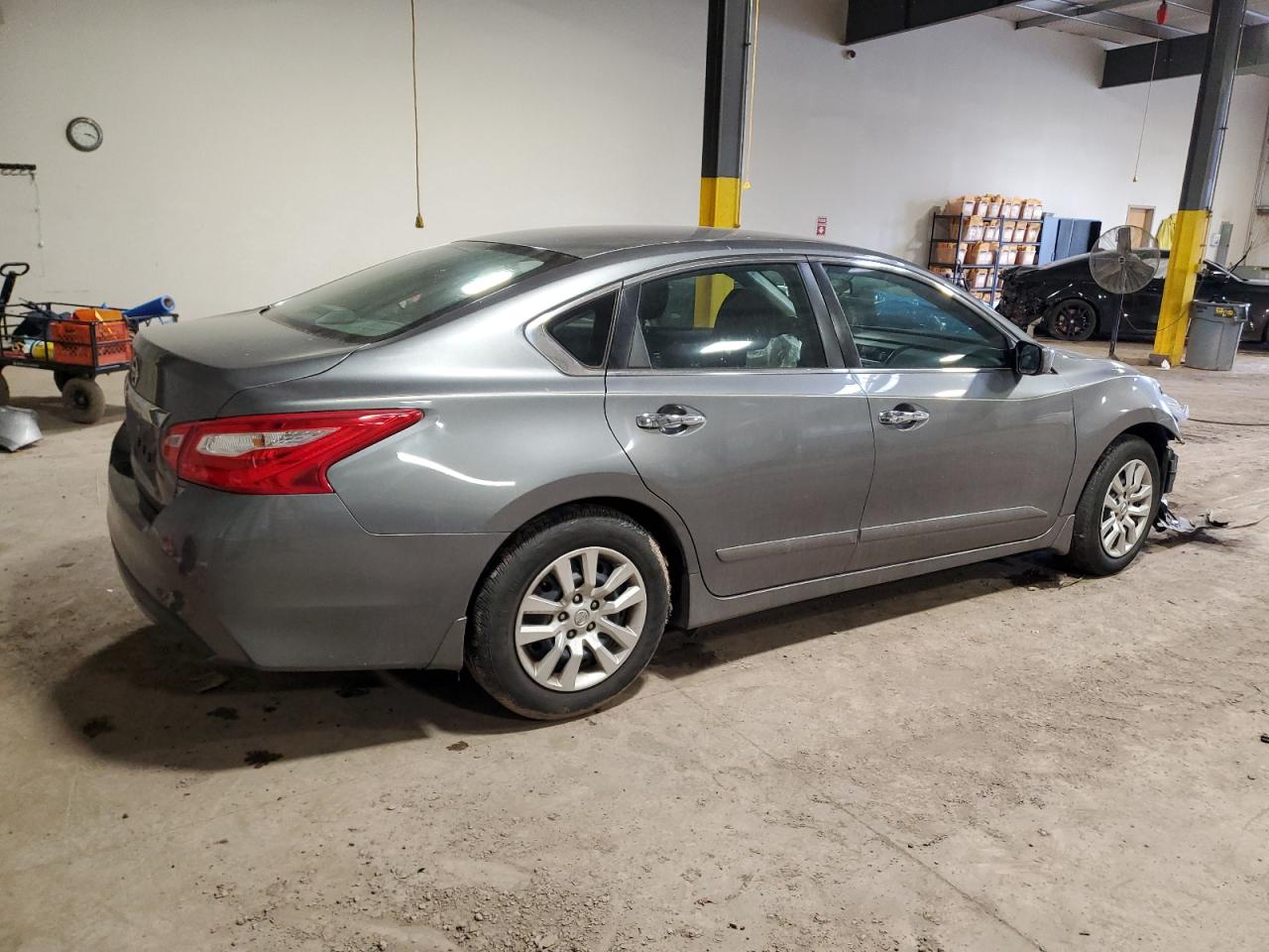 2016 Nissan Altima - Image 3