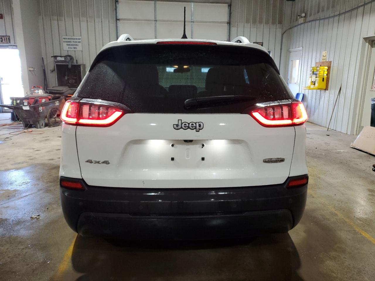 2020 Jeep Grand Cherokee - Image 6