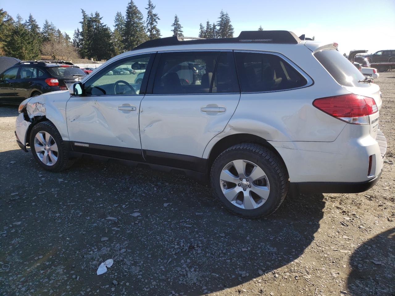 2011 Subaru Outback - Image 2