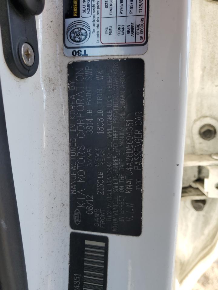 2013 Kia Forte - Image 13