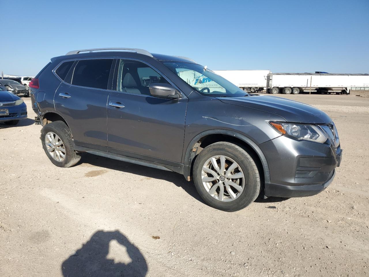JN8AT2MV2JW345787 NISSAN ROGUE 2018