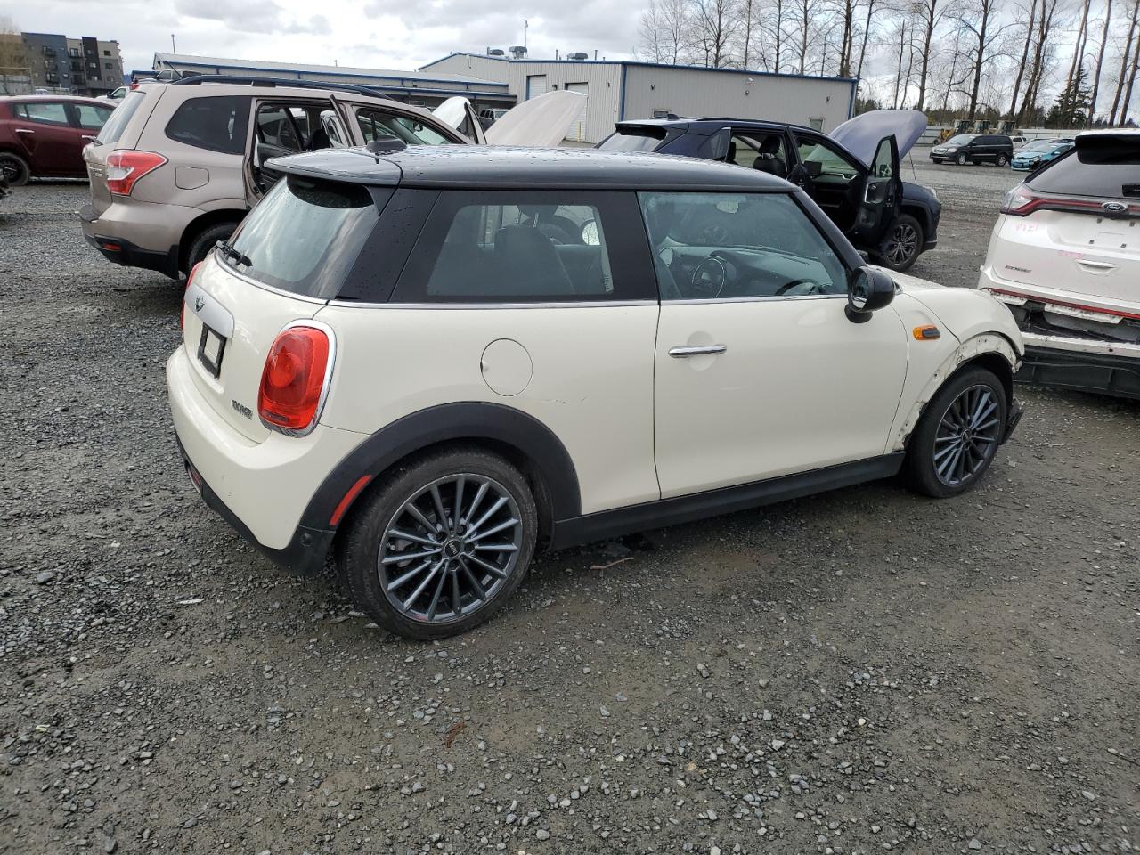 2015 MINI Cooper - Image 3