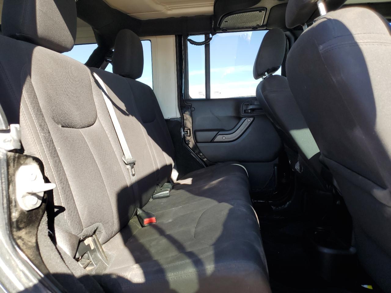 2017 Jeep Wrangler - Image 10