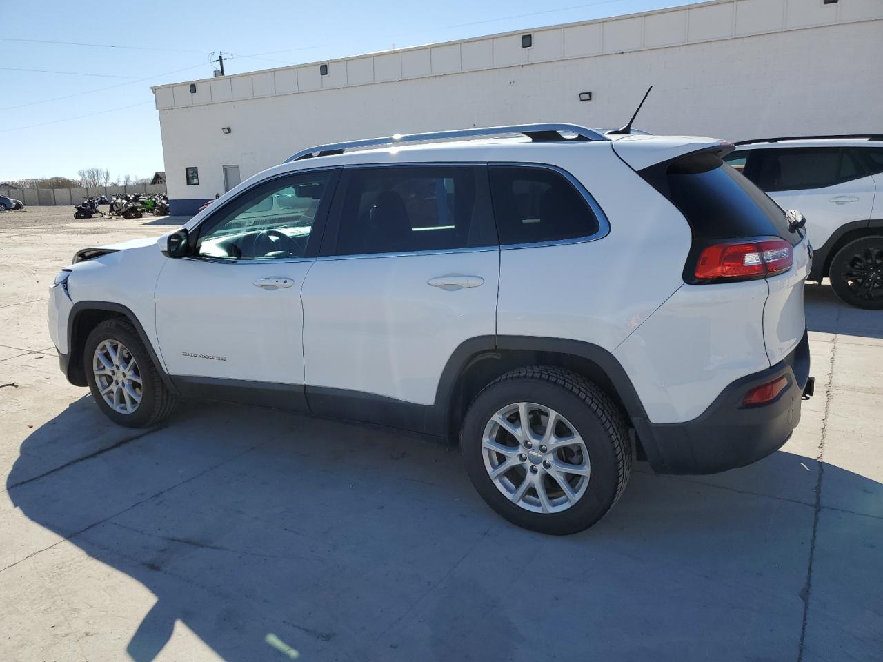 2015 Jeep Grand Cherokee - Image 2