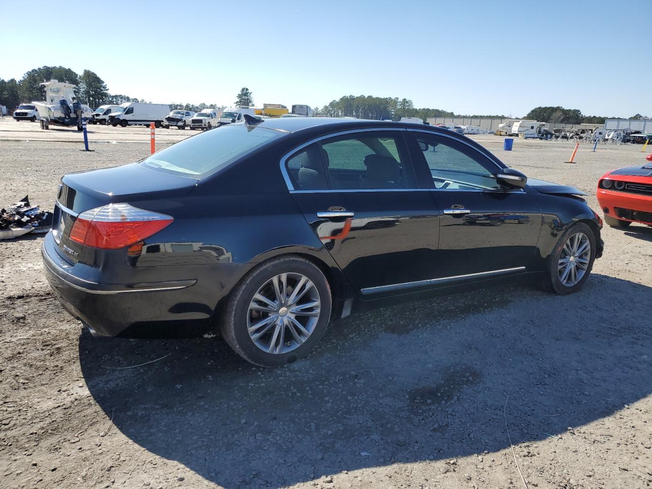 2010 Hyundai Genesis - Image 3