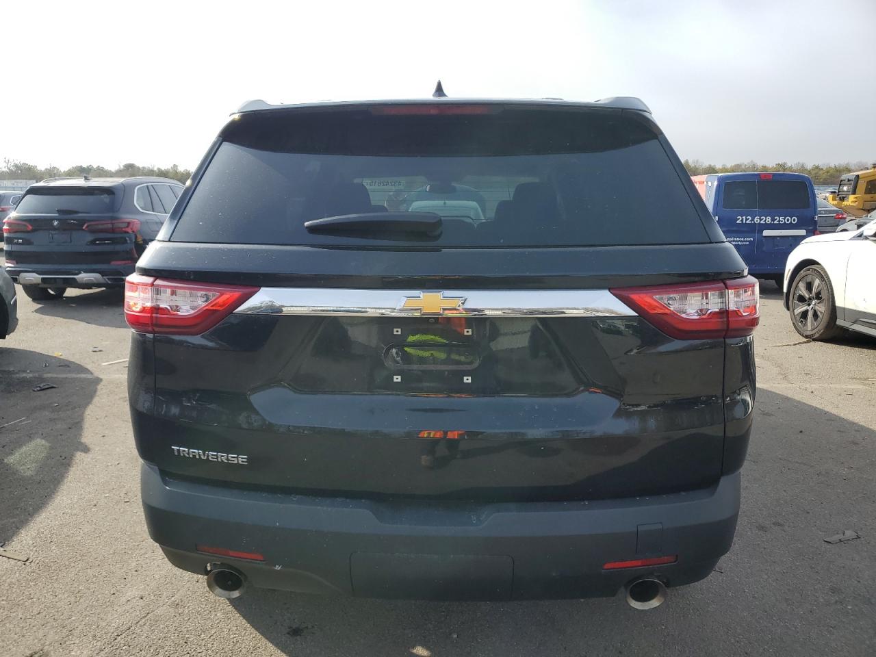 2020 Chevrolet Traverse - Image 6
