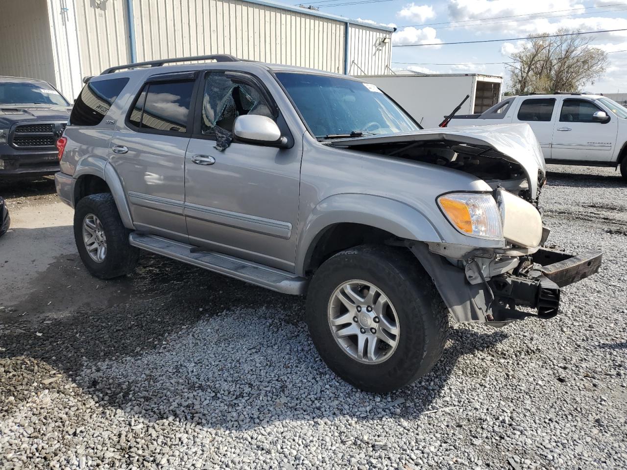 2005 Toyota Sequoia - Image 4