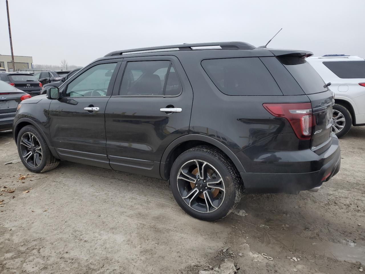 2014 Ford Explorer - Image 2