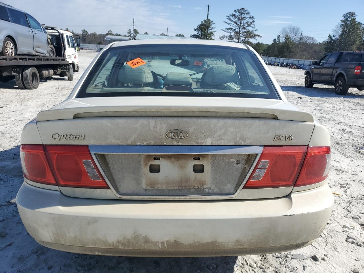 2004 Kia Optima - Image 6