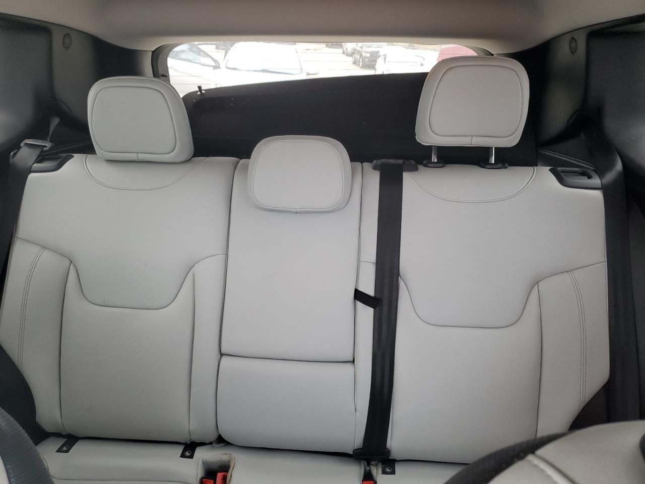 2019 Jeep Renegade - Image 10