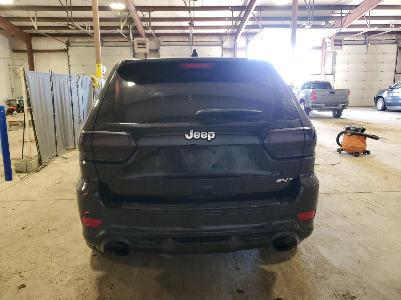 2017 Jeep Grand Cherokee - Image 6