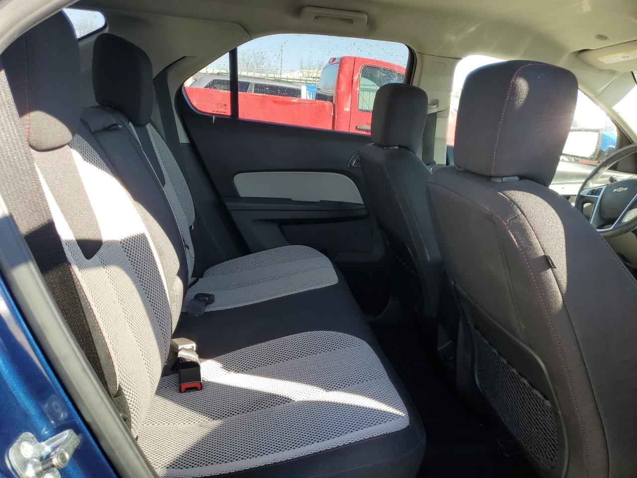 2010 Chevrolet Equinox - Image 11