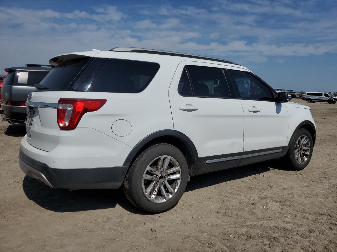 1FM5K7D82HGD11937 FORD EXPLORER 2017