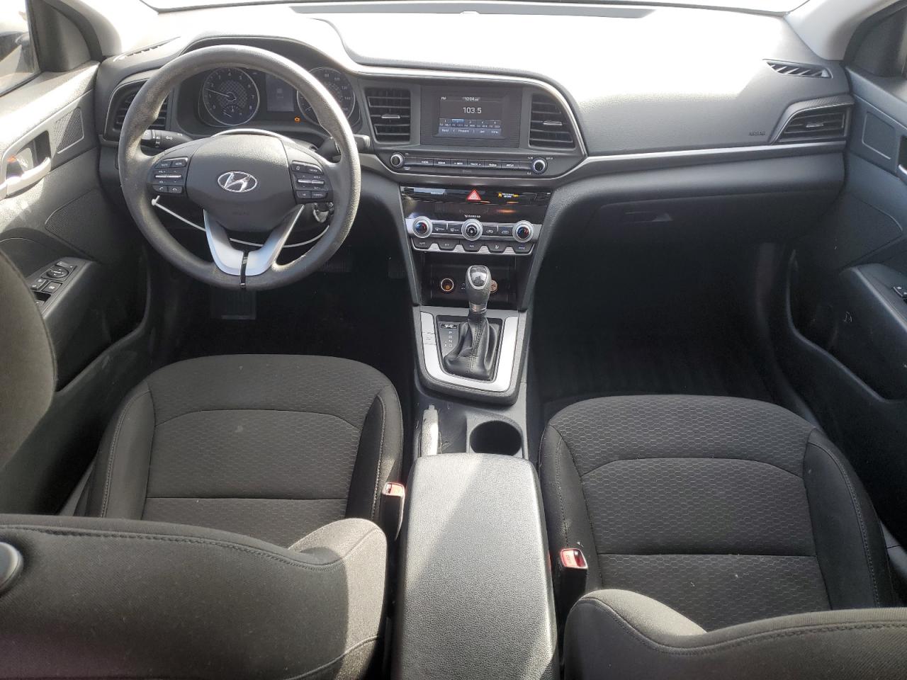 2020 Hyundai Elantra - Image 8