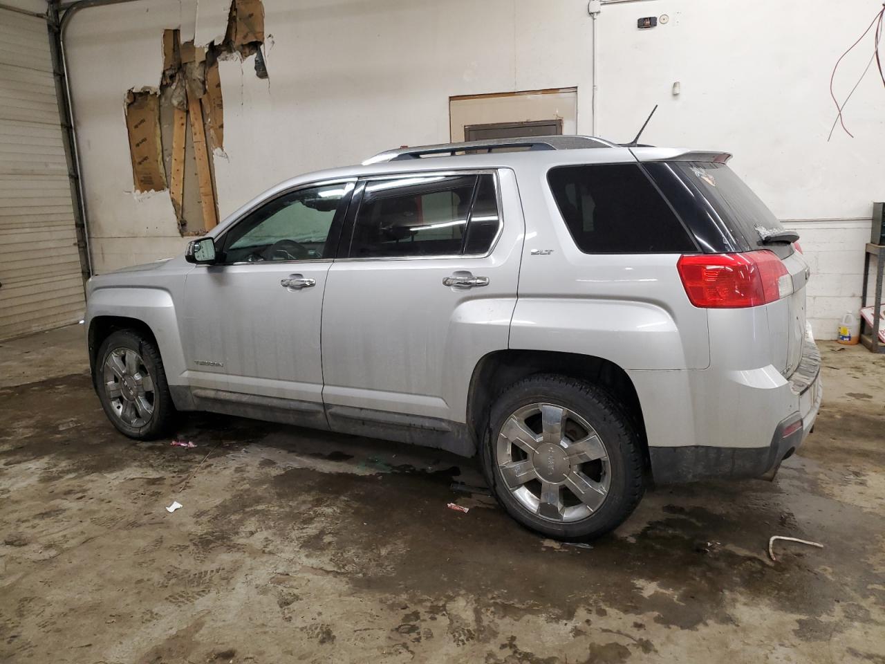 2013 GMC Terrain - Image 2