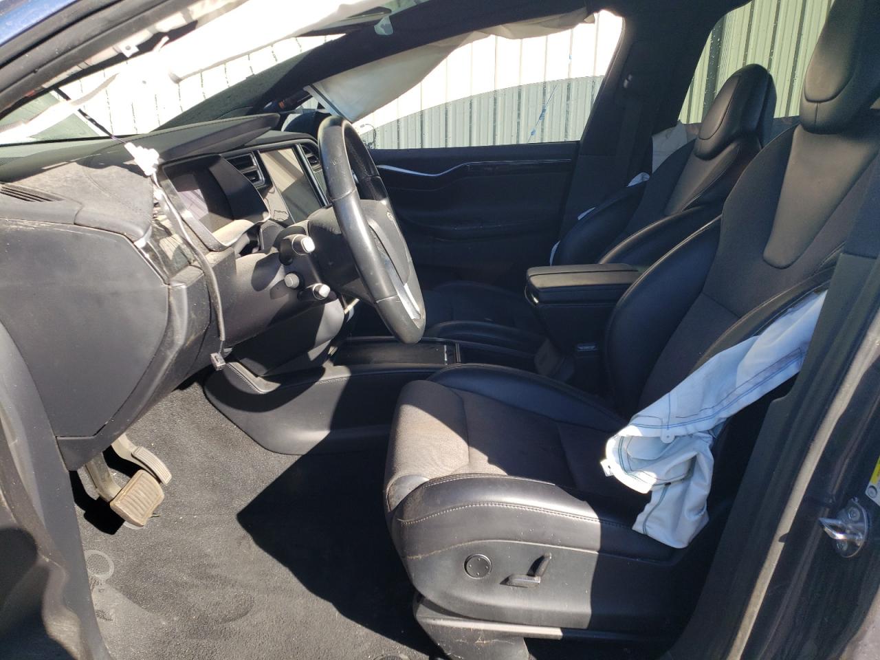 2018 Tesla Model X VIN: 5YJXCBE28JF091047 Lot: 44817815