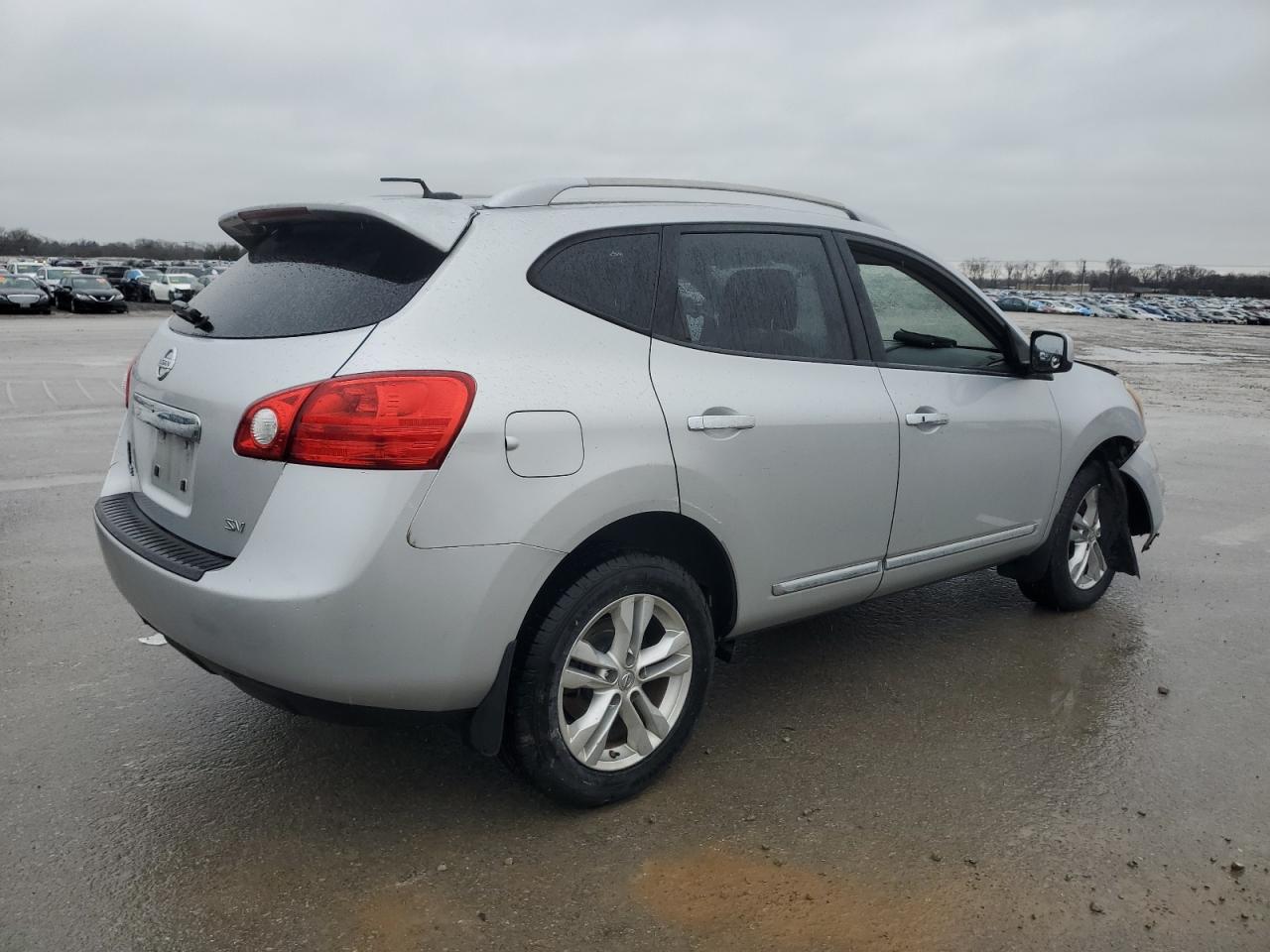 2013 Nissan Rogue - Image 3
