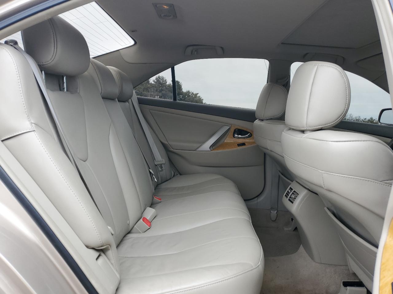 2007 Toyota Camry - Image 11