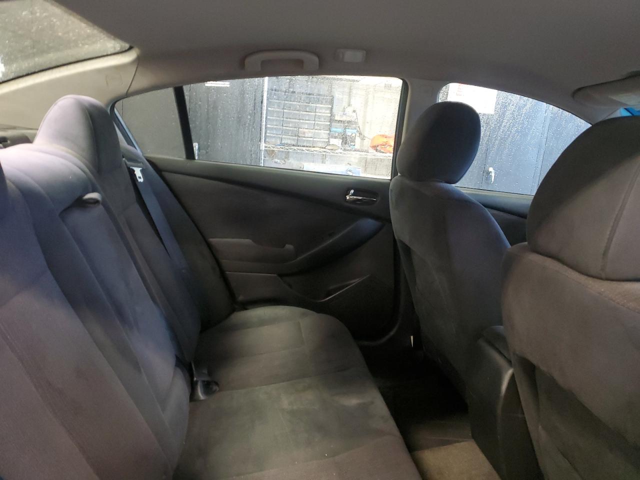 2012 Nissan Altima - Image 10