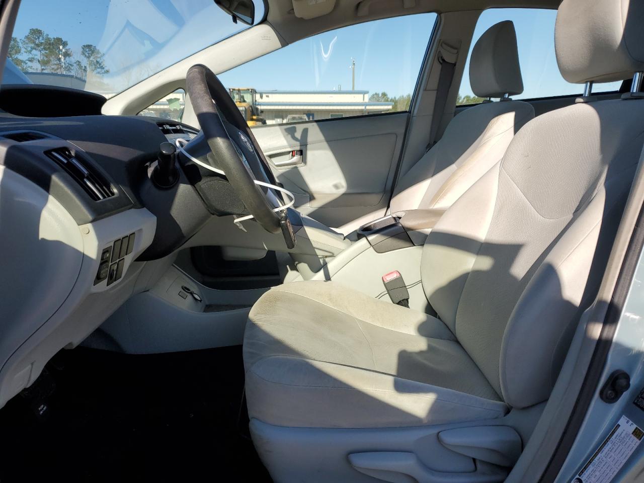 2012 Toyota Prius - Image 7