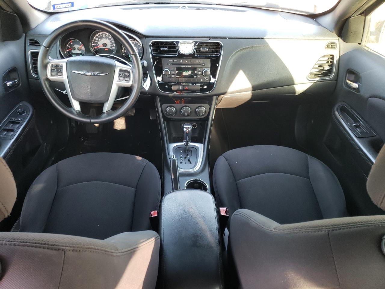 2013 Chrysler 200 - Image 8
