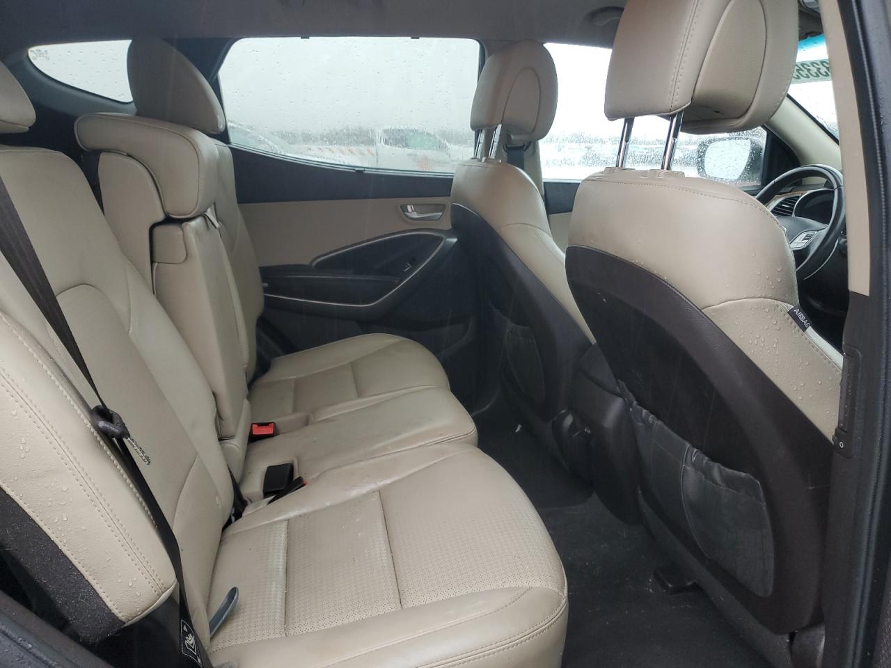 2014 Hyundai Santa Fe - Image 11