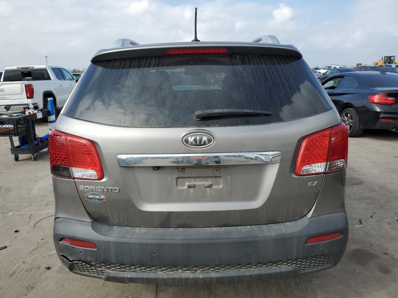 2011 Kia Sorento - Image 6