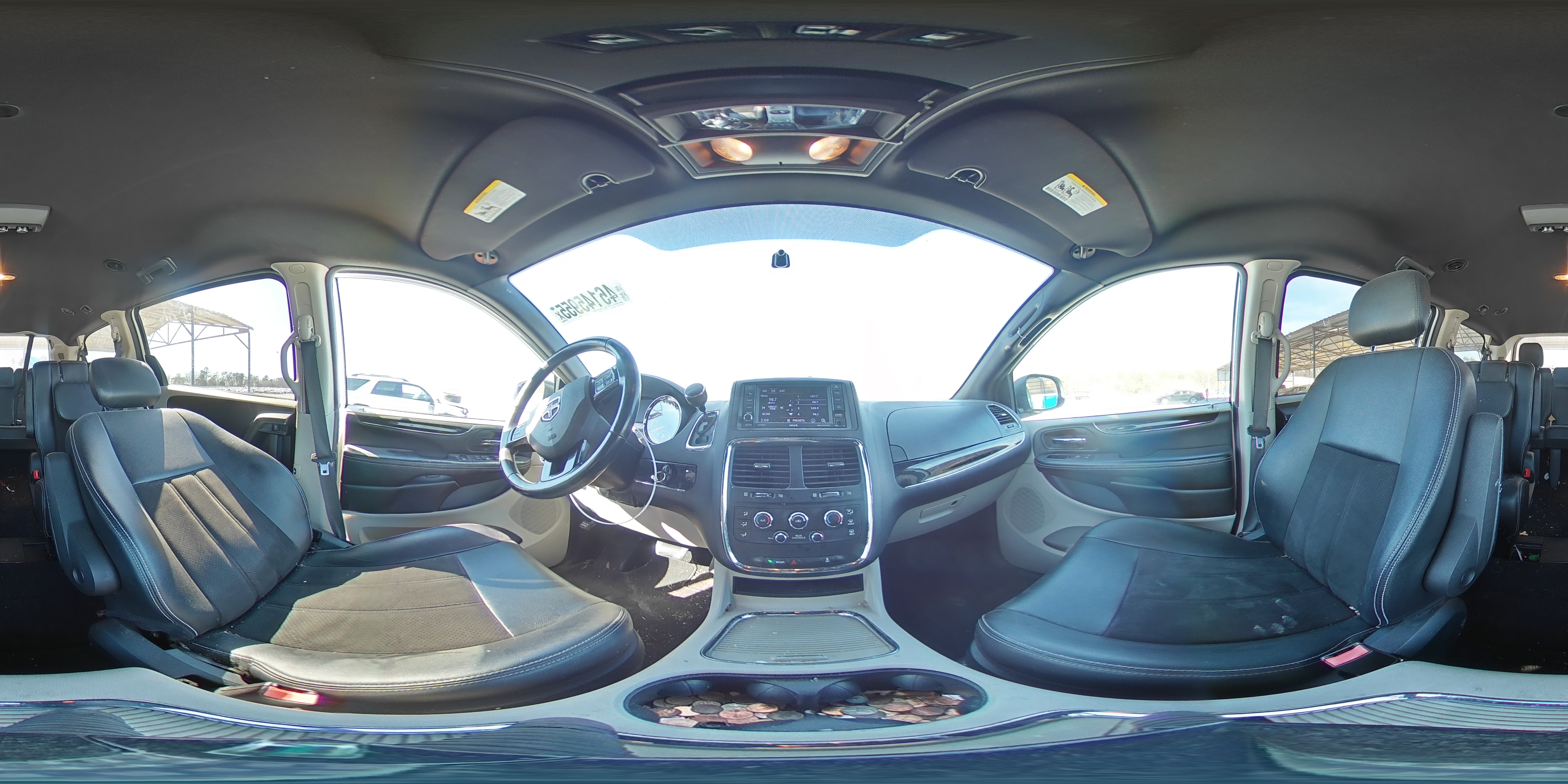 2019 Dodge Caravan - Image 14