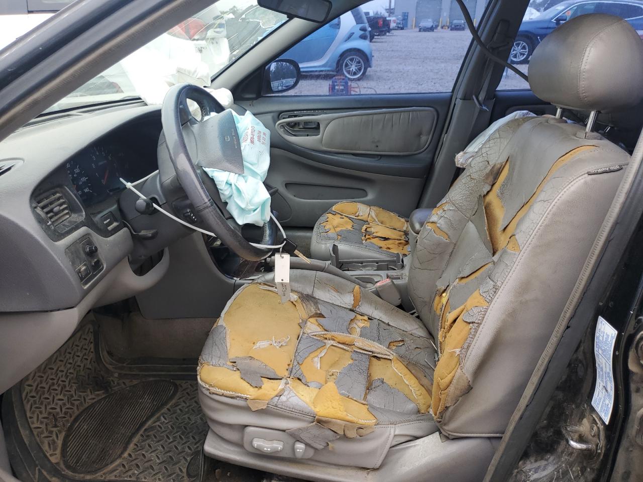 2000 Nissan Altima - Image 7