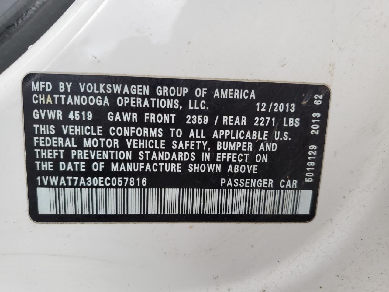 2014 Volkswagen Passat - Image 12