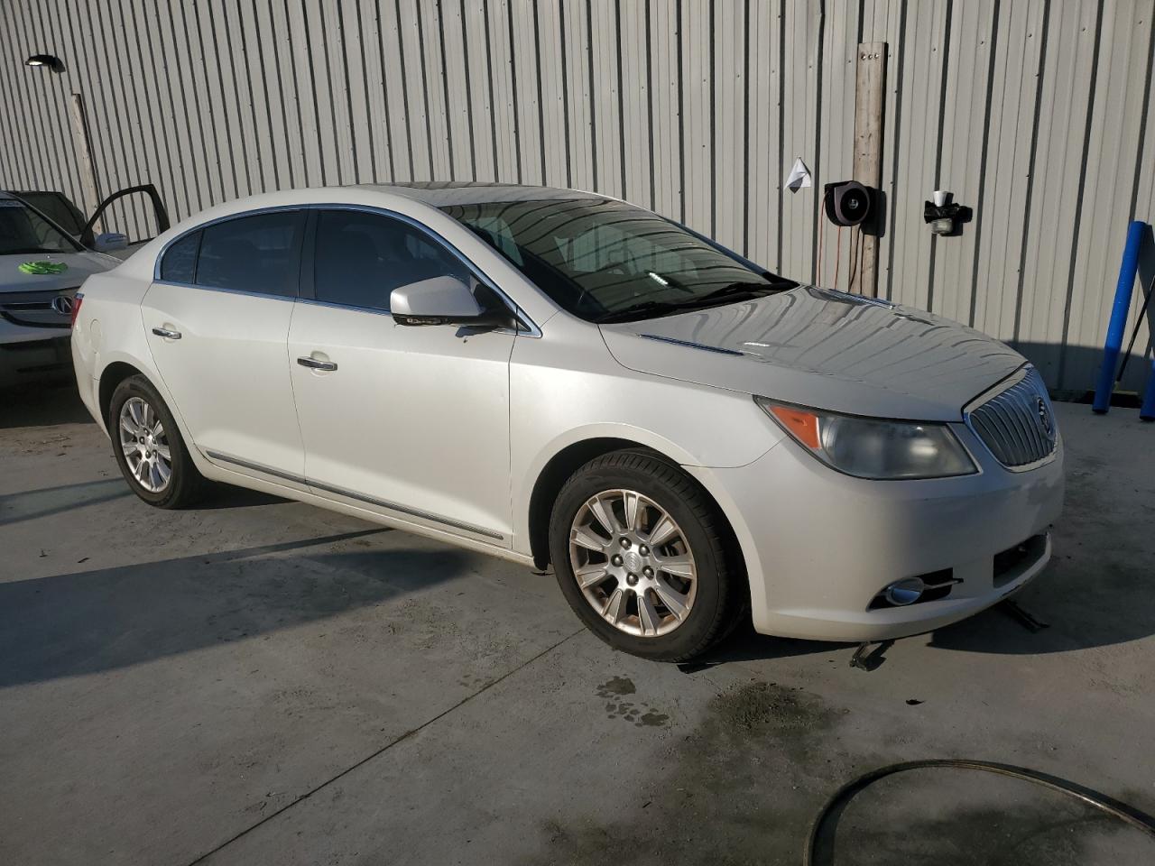 2010 Buick LaCrosse - Image 4