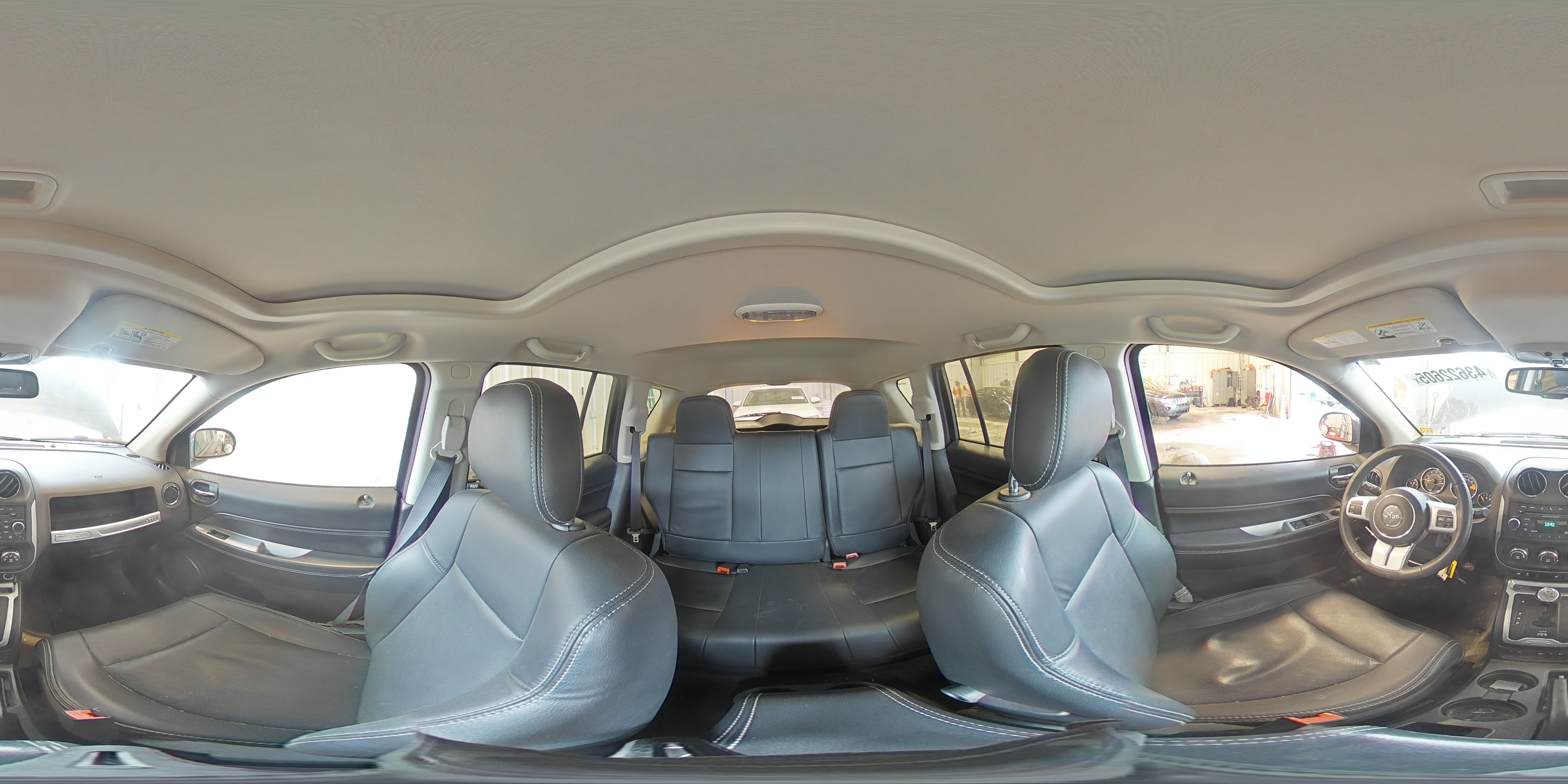2016 Jeep Compass - Image 15