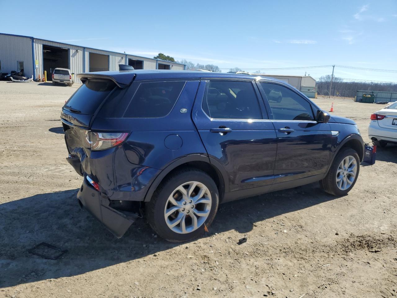 2019 Land Rover Discovery - Image 3